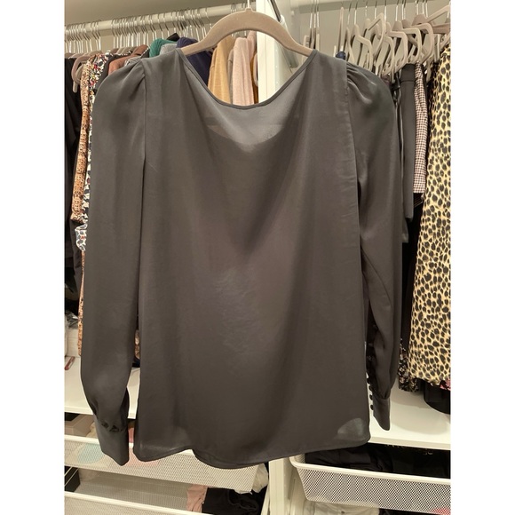 Express Button Cuff Blouse - Picture 7 of 8